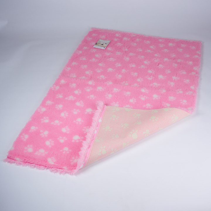 Active Non-Slip Vet Bedding Pink with White Paws